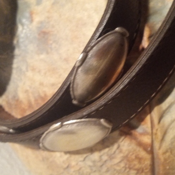 Navasota Leather And Silver Medallion Belt Waist 27"-31" - Picture 9 of 16